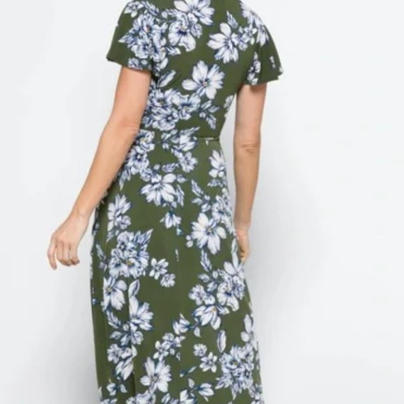 Fortune & Ivy Green Faux Wrap Dress - Picture 3 of 6